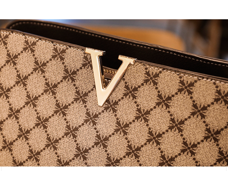 Damentaschen kleine Tasche Frühjahr und Sommer neue Damentasche bedruckte Hand gehaltene einzelne Schulterschalentasche V-förmige Retro-Damentasche_voghion.com