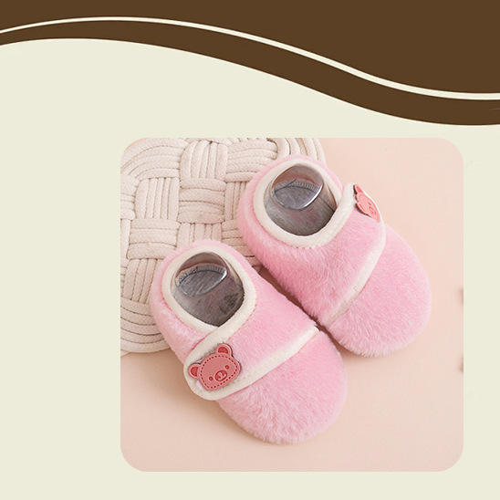 "Baby-Sockenschuhe mit weicher Sohle – Rutschfest für drinnen und draußen, für Krabbelkinder und Lauflerner (Bären-Design, Rosa/Grau/Khaki/Grün, XS-XL)"_voghion.com