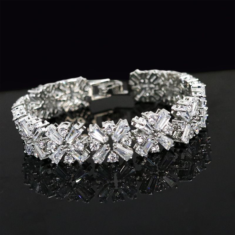 Luxurious Hip-Hop Fashion Temperament Cuban Chain Full Diamond Gold-Plated Zircon Women's Bracelet Ins Jewelry_voghion.com