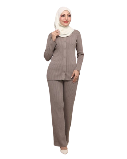 Maglione lavorato a maglia da donna, completo due pezzi_voghion.com