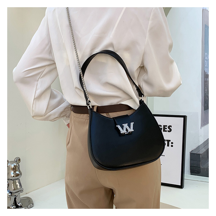 Factory Wholesale 2023 New Homeless Bag Women's Single Shoulder Messenger bag Crescent handbag rhinestone buckle armpit bag_voghion.com
