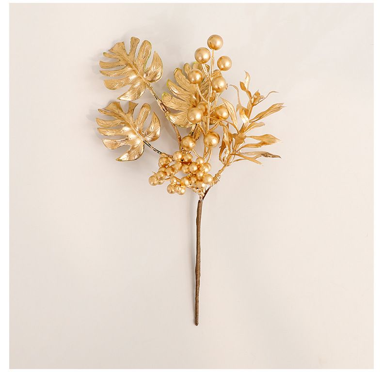 Tiges d'eucalyptus métallisées de luxe - Feuillage artificiel doré et argenté pour centres de table de mariage, décorations de table de fêtes et décoration intérieure moderne (lot de 12)_voghion.com