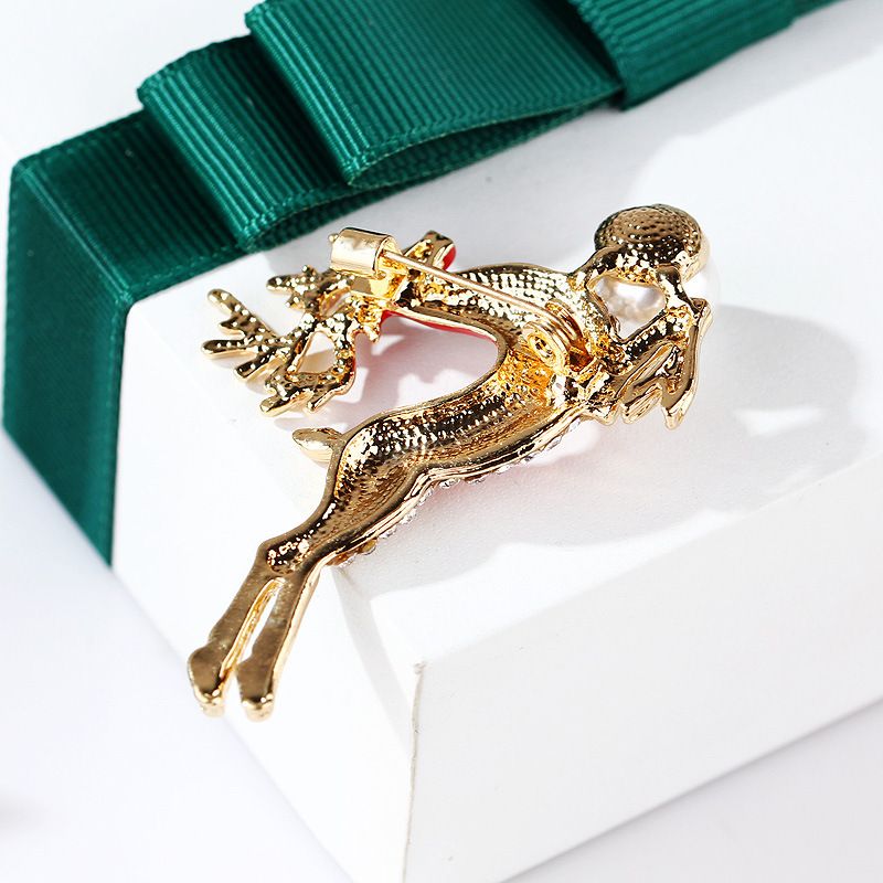 Korean version of the new Christmas oil drop alloy enamel rhinestone sika deer pearl brooch pin brooch female_voghion.com