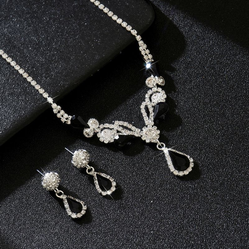 Set di collana, orecchini, pendenti e accessori da sposa in due pezzi, versatili e freschi, con catena per clavicola_voghion.com