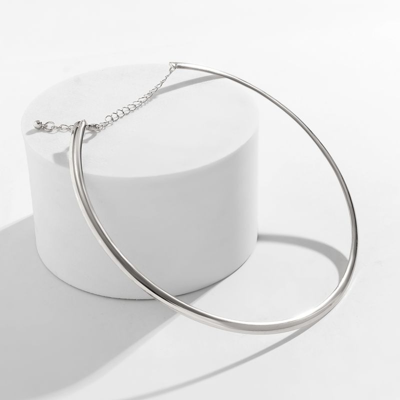 Collana elegante e semplice con cerchi spessi e torce per donna, collare girocollo alla moda 2024, gioielli di moda sul collo_voghion.com