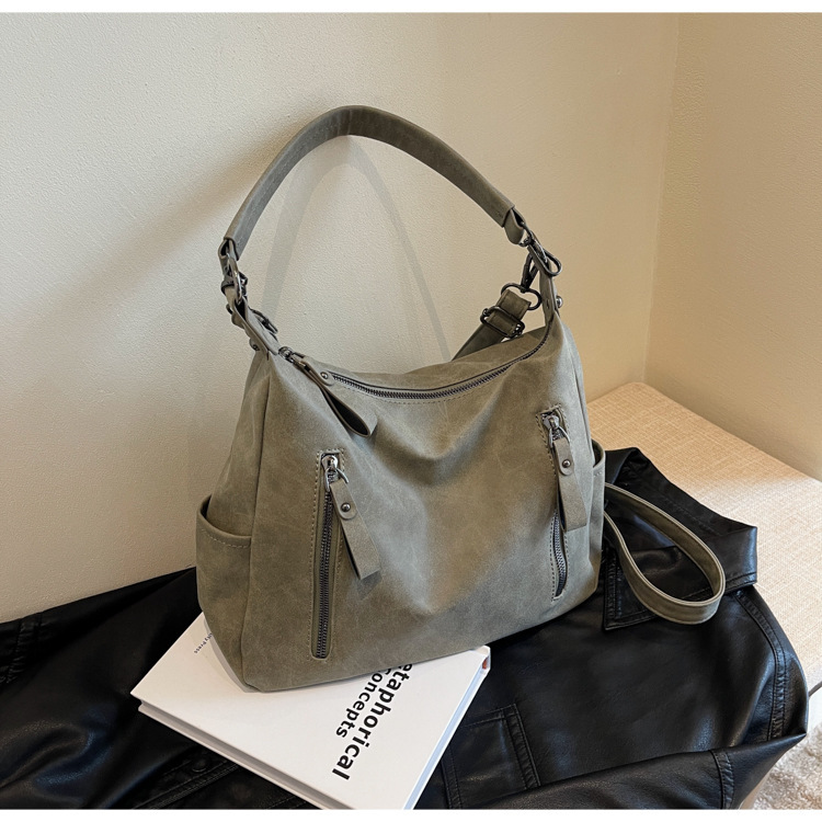 Sacs à bandoulière pour femme, avec une texture fine, pour les étudiantes en cours. Sac à bandoulière simple de grande capacité pour les déplacements quotidiens. Sacs fourre-tout._voghion.com
