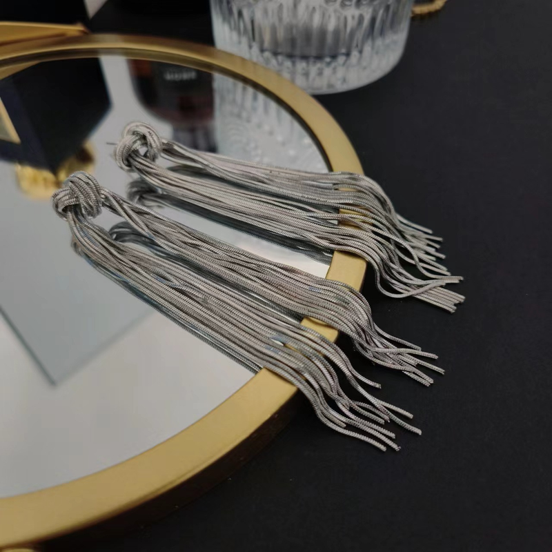 Heavy metal snake bone chain knot tassel earrings advanced sense of runway magazine style personality_voghion.com