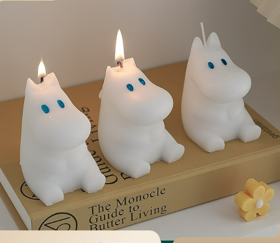 Muming kaars Instagram schattig huisdecoratie handheld cadeau vakantie verjaardagscadeau sojawas handgemaakte aromatherapie kaars_voghion.com