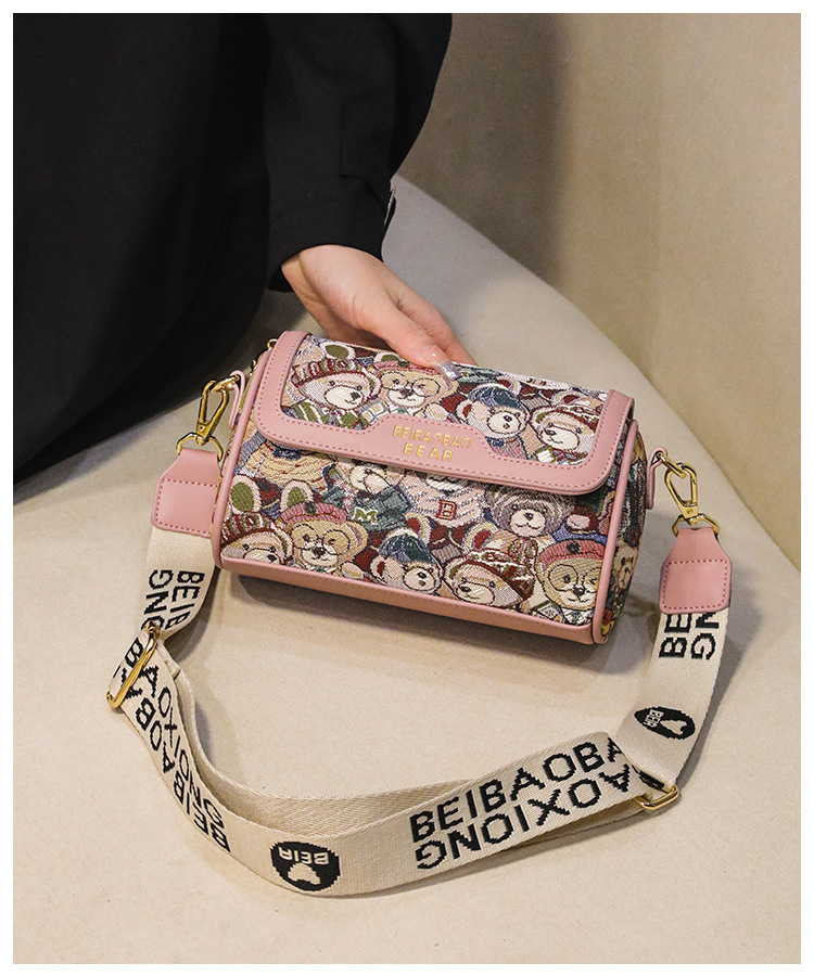 Bolsas clássicas de marca com design de nicho, bolsas femininas com temperamento, bolsas de urso, bolsas de ombro inclinadas da moda_voghion.com