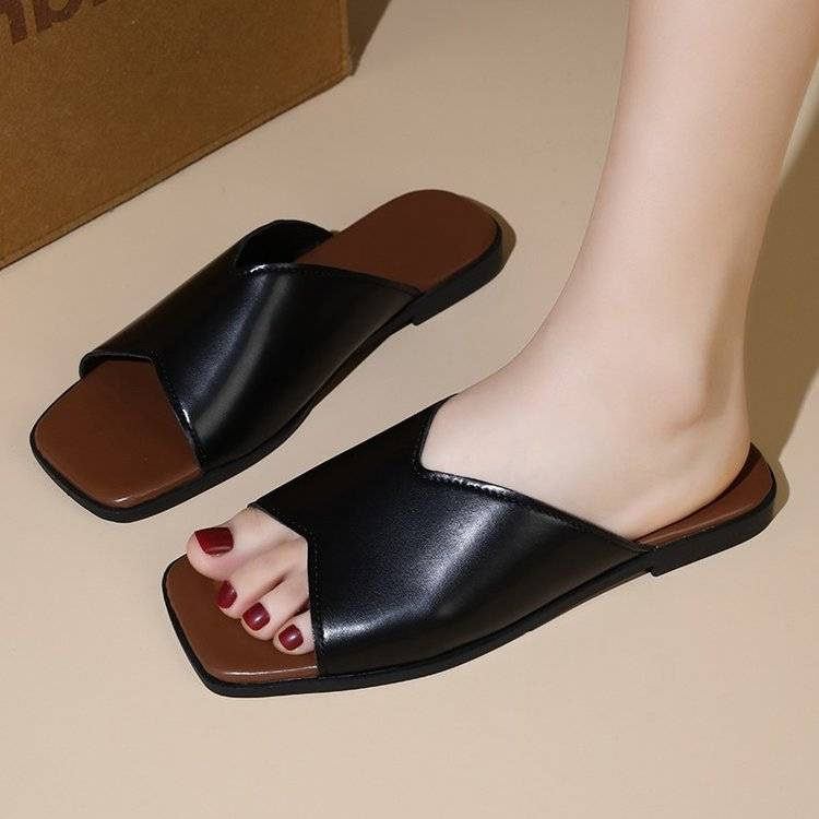 The 2025 New French Office Flat Beach Sandals And Flip-flops For Women Wearing Square-toed Slippers_voghion.com