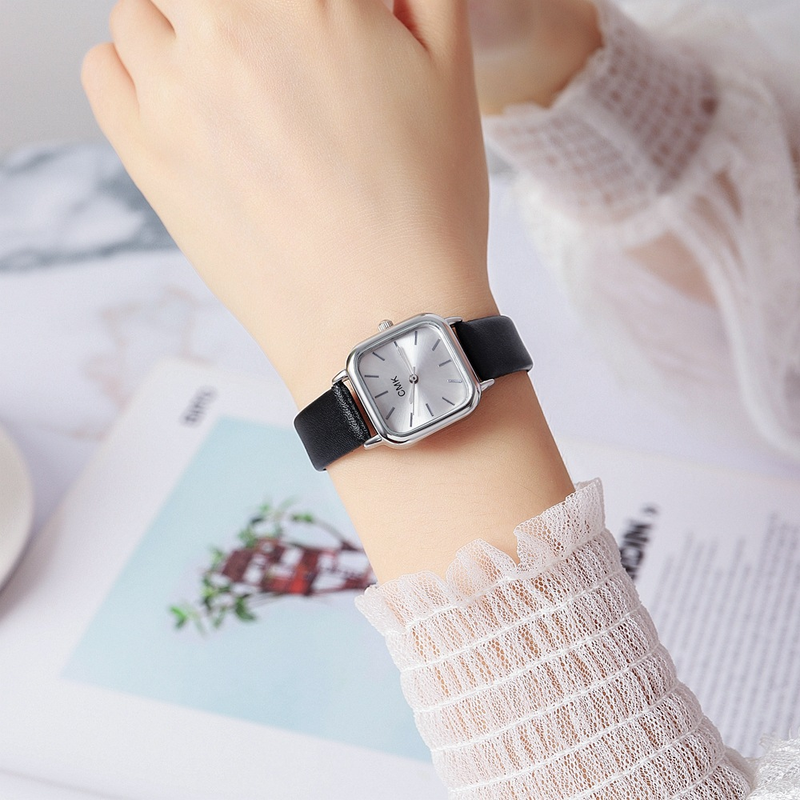 Live broadcast of new Instagram Fengsen series digital fashion watch, simple square temperament, small dial, student_voghion.com