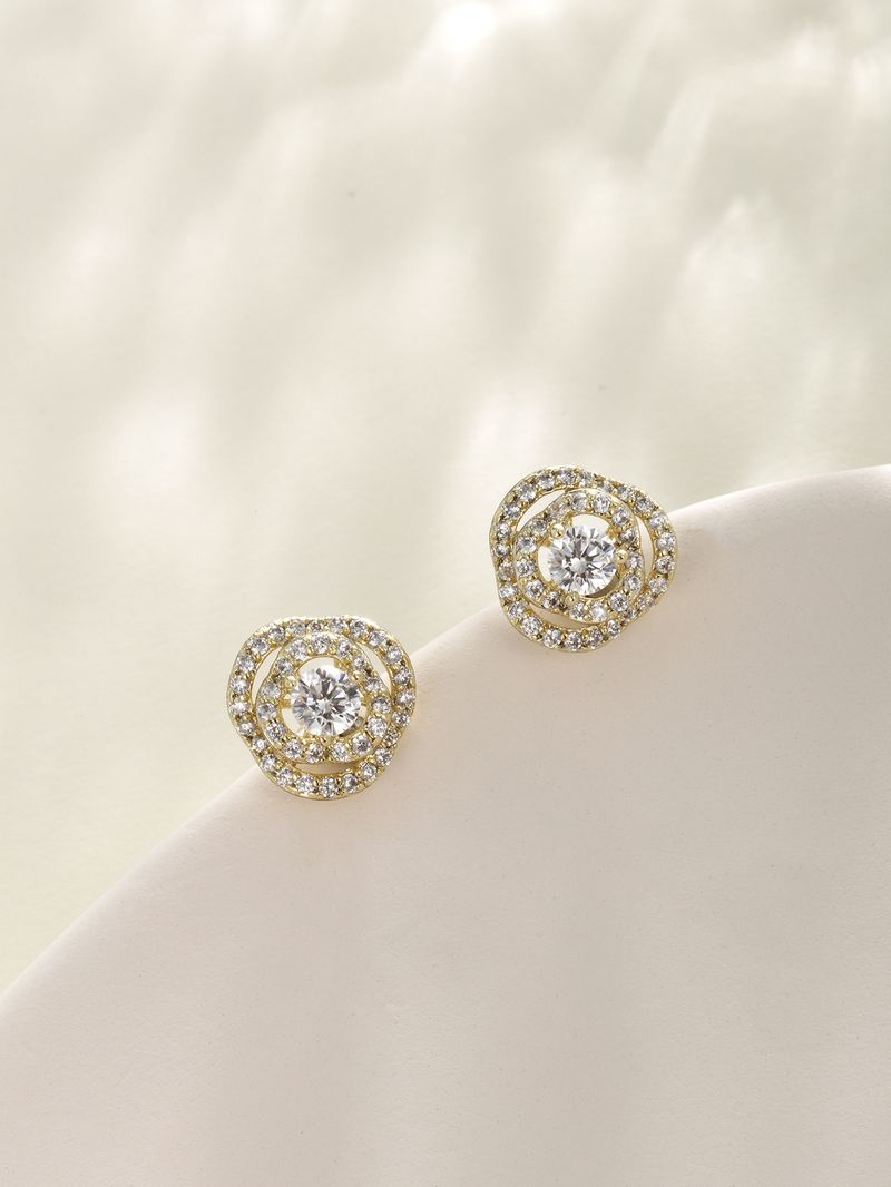 Full Dia Hollow Rose Zircon Simple Small Exquisite Summer High End Earrings For Women_voghion.com