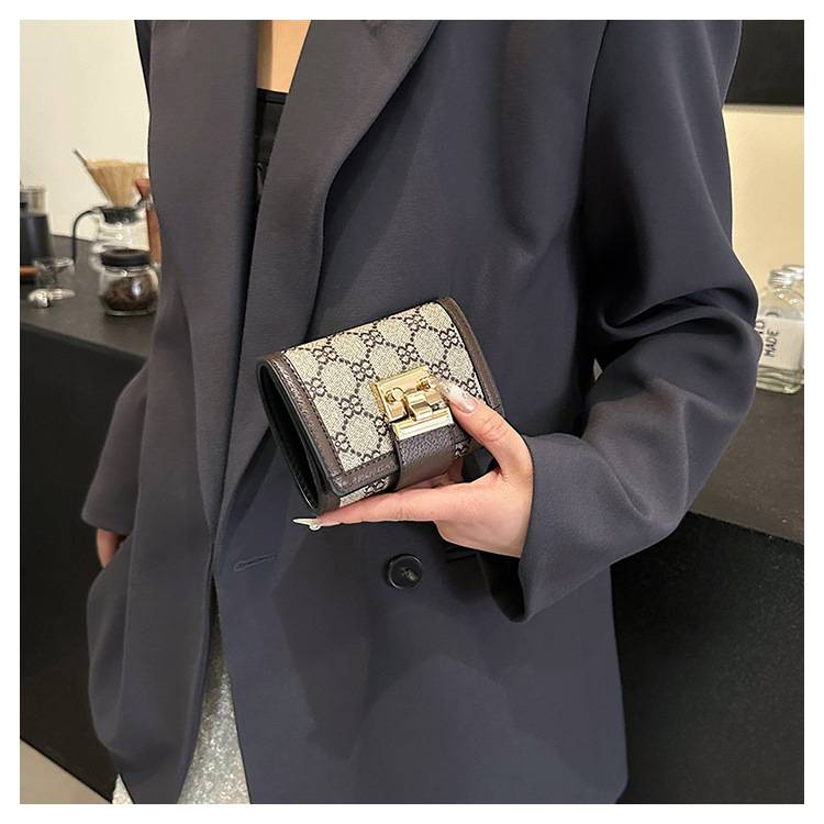 High Quality Wallet Women's New Short Multi-card Triple Fold Buckle Long Purse_voghion.com