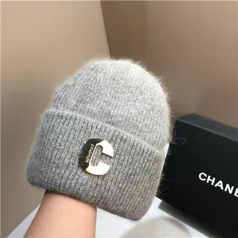 Capelli di coniglio invernale lavorato a maglia semplice piccola lettera profumata cappello pullover di marca di moda orecchio caldo ispessito_voghion.com