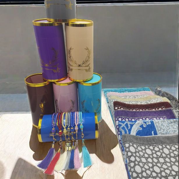 Hemtextil Bönefilt Rosenkranscylinder Presentask Presentset Resefilt Tasbi_voghion.com