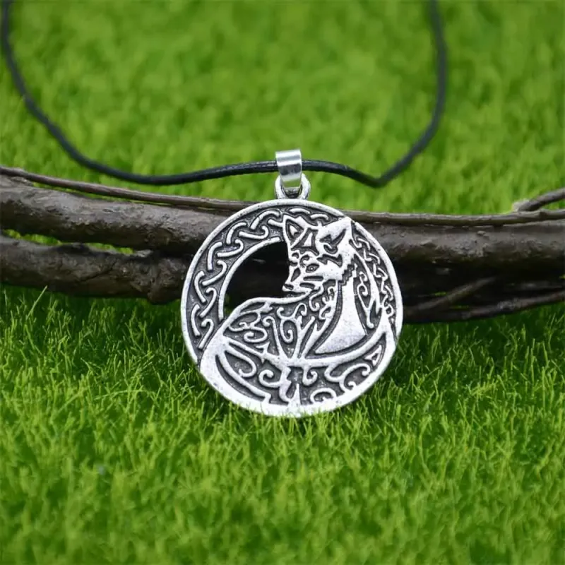 Collana con ciondolo a forma di volpe slava, pronta consegna, accessorio per uomo, stile vichingo, gioielli gotici_voghion.com