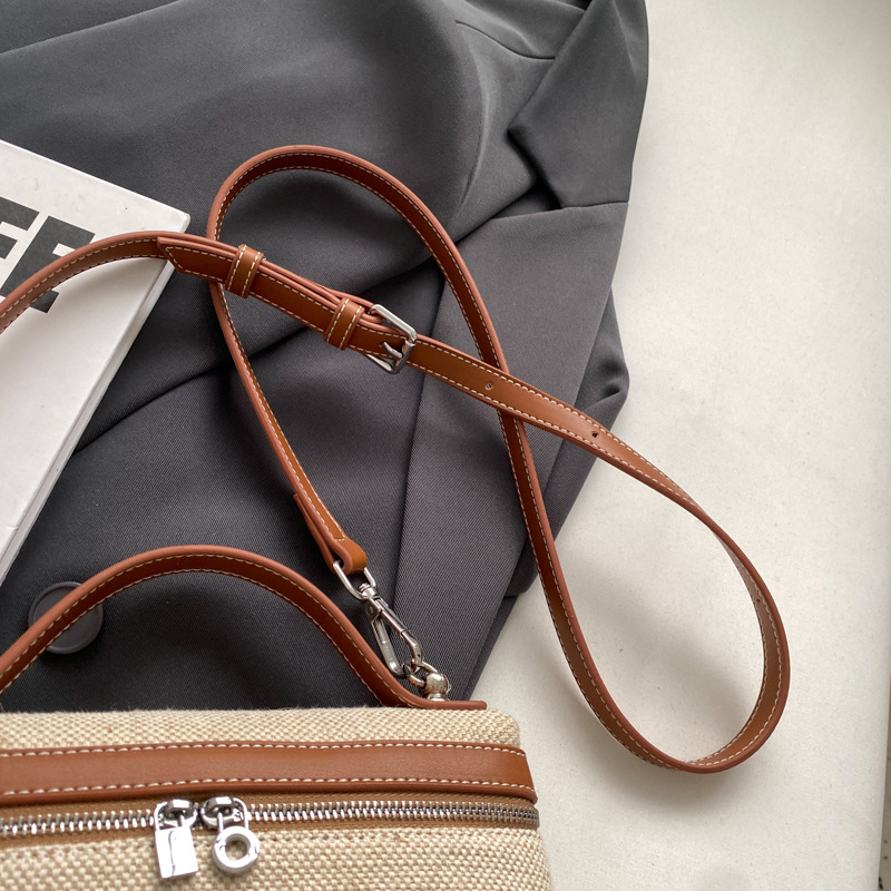 Modische kleine quadratische Handtasche für Damen 2023 Neue gespleißte Umhängetasche aus Canvas in Contrastfarbe_voghion.com