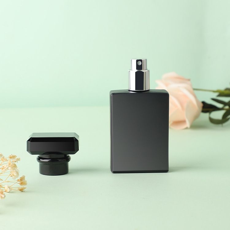 Parfümzubehör 30 ml 50 ml quadratische flache Parfümflasche aus Glas Sprühverpackung Make-up-Sprühkopf Leere Flasche Sprühflasche Glasflasche_voghion.com