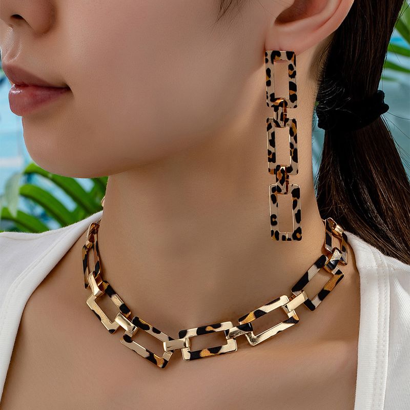 Leopard Trendy Print Cuban Thick Hip-Hop Simple Elegant Geometric Clavicle Chain Personality Fashion_voghion.com