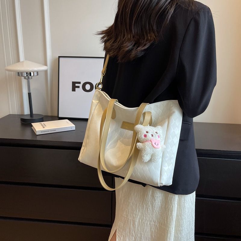 Grande capacità per le donne 2025 nuovo modello di alta gamma di nicchia di classe borsa a tracolla versatile per pendolari_voghion.com