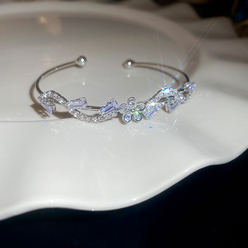 Zircon Ripple Flower Opening 2025 New Versatile Bracelet With Individualized Coldness And High End Feeling Handmade For_voghion.com