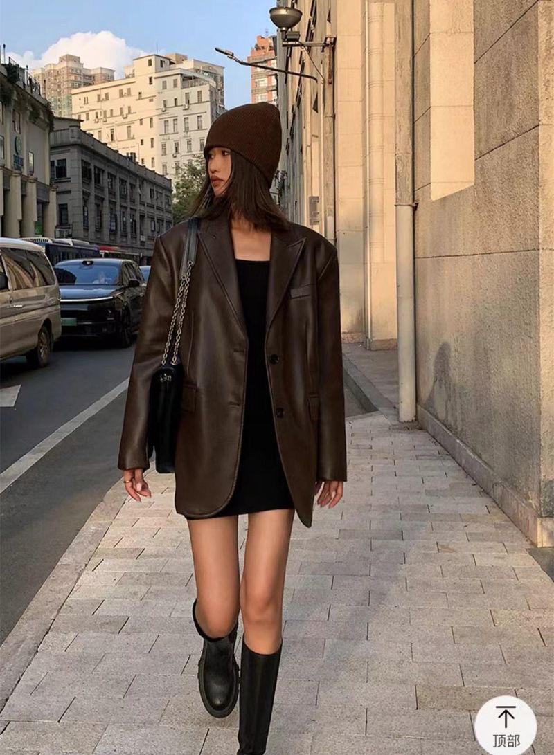 Giacca in pelle da donna di marca europea e americana alla moda, giacca da abito autunnale e invernale in pelle PU con texture avanzata_voghion.com