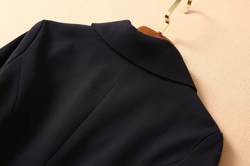 Sfilata di moda di abbigliamento femminile autunno nuovo abbigliamento femminile scollo a V manica lunga giacca + gonna di media lunghezza_voghion.com