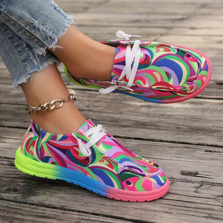 2024 neuer Plus-Size-Schnürschuh in Farbe mit niedrigem Oberteil für Damen, fauler Canvas-Einzelschuh mit flacher Sohle im Ethno-Stil mit Graffiti_voghion.com