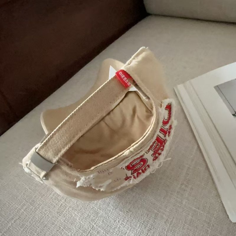 2025 Dark Vibes Style Nischen-Softtop-Entenschnabelpaar-Street-Fashion-Marke, gewaschene Baseballkappe mit gesticktem Logo_voghion.com