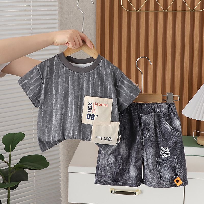 2024 Νέο Κορεάτικο Ρούχο με Διπλή Τσέπη Καλοκαιρινό Σετ Σορτς με Κοντά Μανίκια για Αγόρια και Κορίτσια_voghion.com