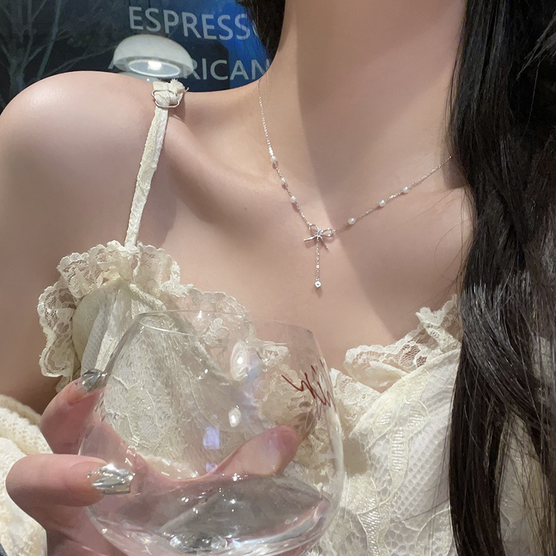 Collana con ciondolo farfallino Collana con nastro Collana con fiocco Collana con fiocco Gioielli per donne e ragazze_voghion.com