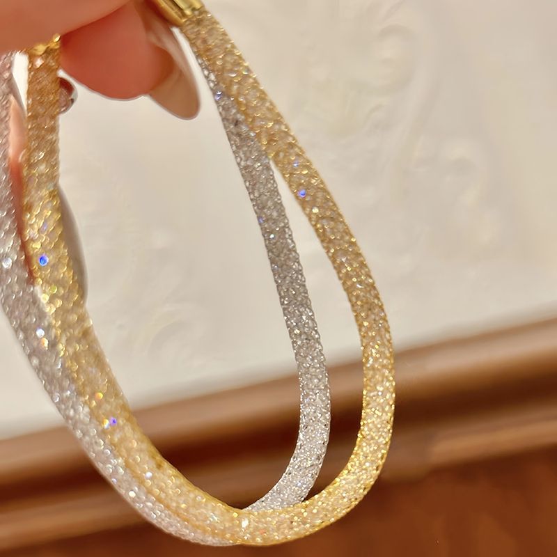 European And American Style Grid Zircon Twisted Vintage High-end Feel Bracelet Light Luxury Simple Fashion Personality_voghion.com