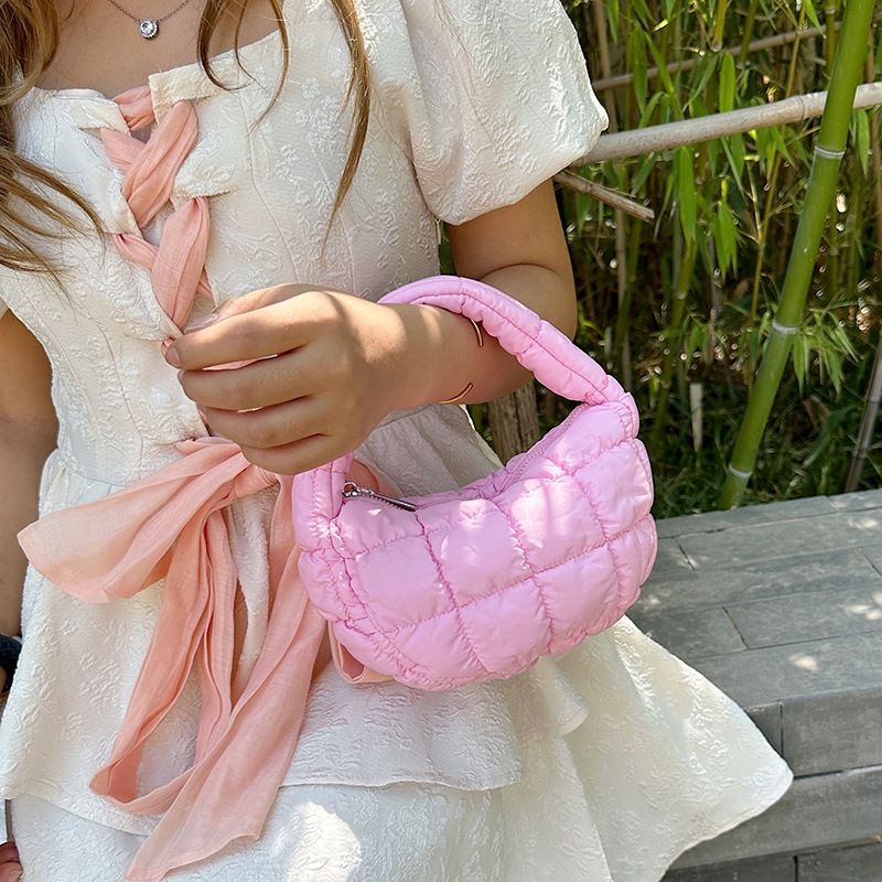 Borsa a mano mini versatile e dolce da donna, in stile coreano, di alta qualità, con plissettatura a nuvola e nuova moda._voghion.com