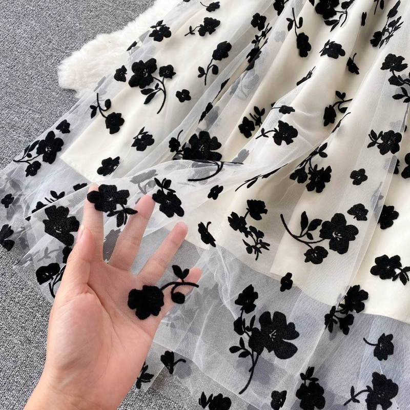 Abbigliamento da donna Giacca da completo doppiopetto corta in stile francese per donna Abito con bretelle in maglia floccata di alta qualità Elegante completo in due pezzi_voghion.com
