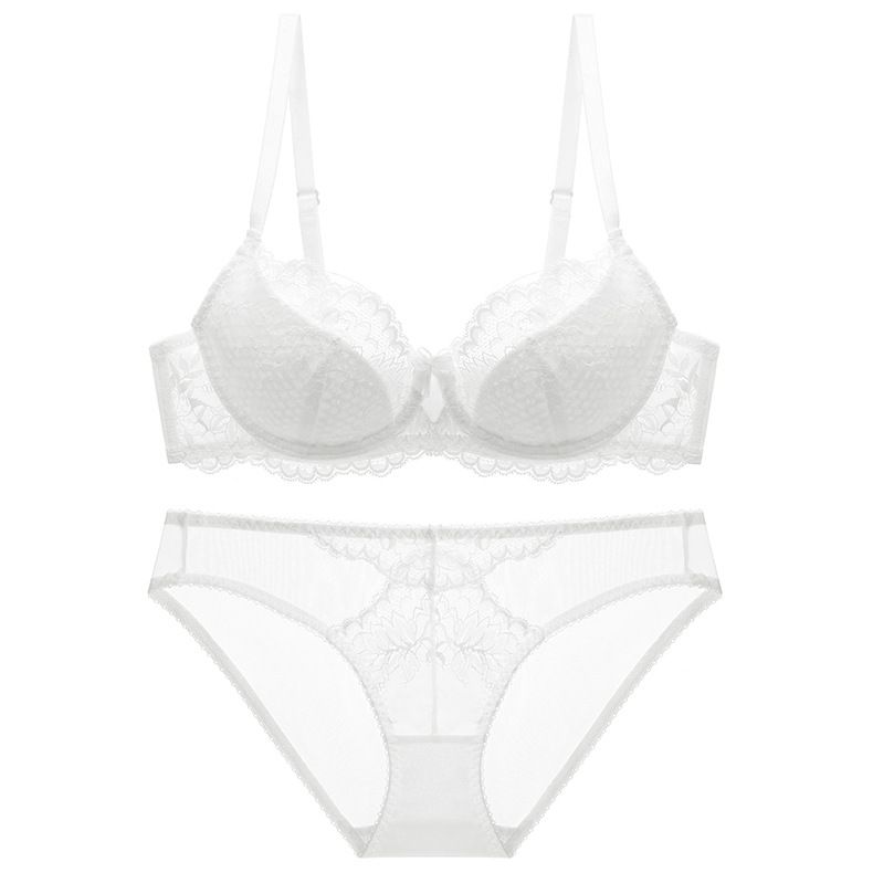 Completo intimo da donna con reggiseno piccolo e seno grande_voghion.com
