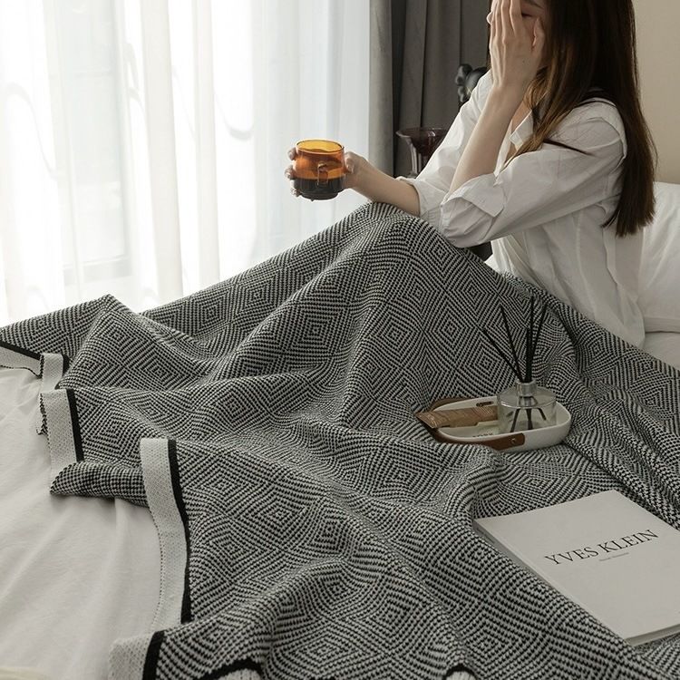 Striped Knitted Blanket Sofa Blanket Air Conditioning Blanket Bed Blanket Office Blanket_voghion.com