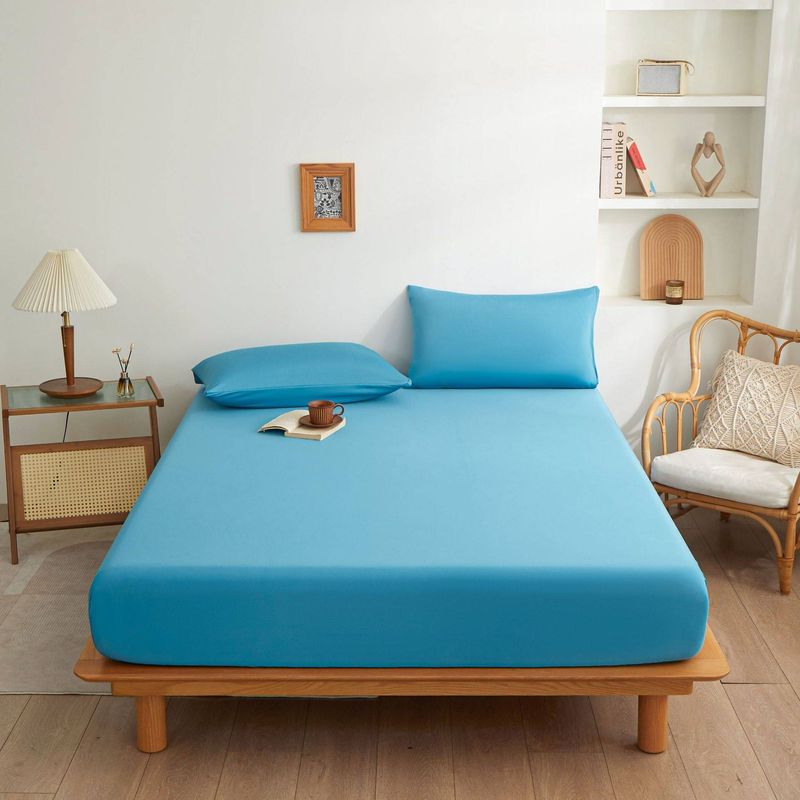 Parure de lit trois pièces : drap-housse, couvre-lit et taie d'oreiller. Protège-matelas Simmons neuf (2023), housse de matelas en soie de lait en gros._voghion.com