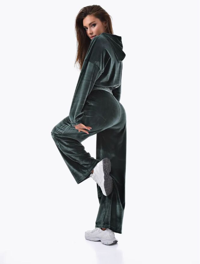 Russland 2025 Herbst Winter Lässige Sportswear Samt Zipper Top Zwei-Stück Set Für Frauen_voghion.com