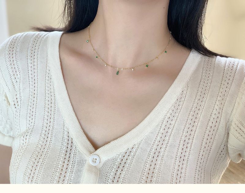 Exquisito collar de diseño de nicho de cadena de clavícula chapada en oro de plata esterlina s925 con temperamento simple y cuello esmeralda retro para mujer_voghion.com