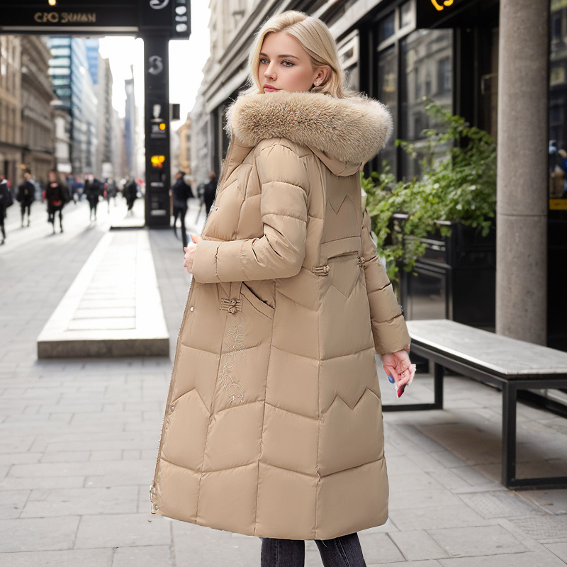 Giacca imbottita in cotone di grandi dimensioni alla moda da donna lunga versione coreana vita sopra il ginocchio giacca imbottita in cotone con collo in pelliccia grande ispessita_voghion.com
