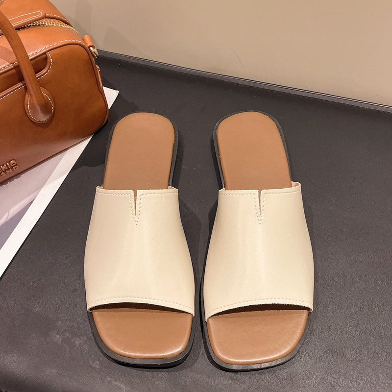 Women's Summer Outerwear 2025 New French Square-toed Flat Beach Flip-flops_voghion.com