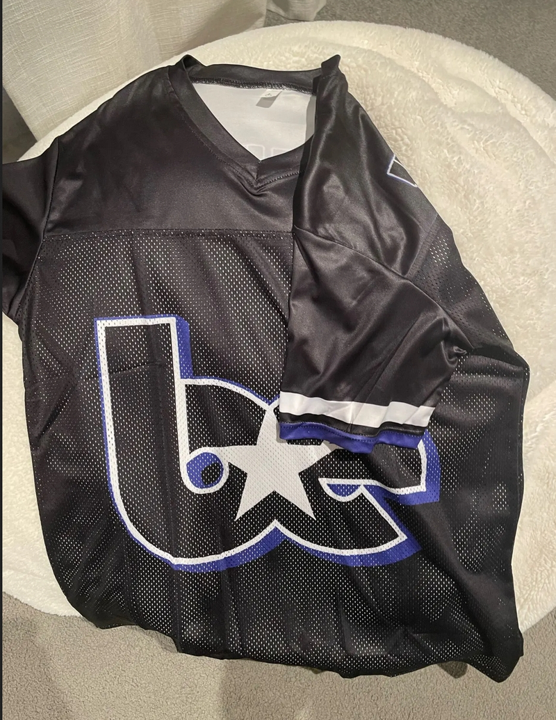 Tour "Blue Jersey Hit Me Hard And Soft"_voghion.com