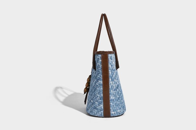 Borsa a tracolla alla moda, borsa da donna intrecciata a mano con design di nicchia, nuova borsa a secchiello leggera e di lusso alla moda 2025, borsa a tracolla._voghion.com