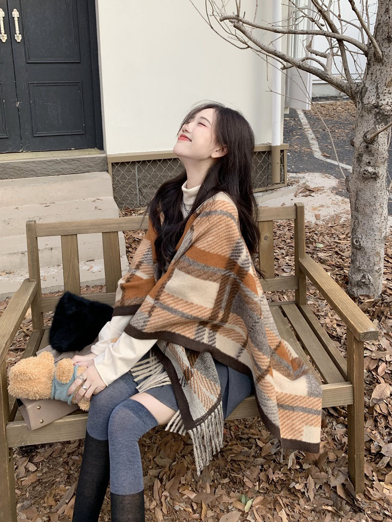 The new big designers light luxury trend of women's cashmere embroidery autumn and winter versatile scarf warm large scarf_voghion.com