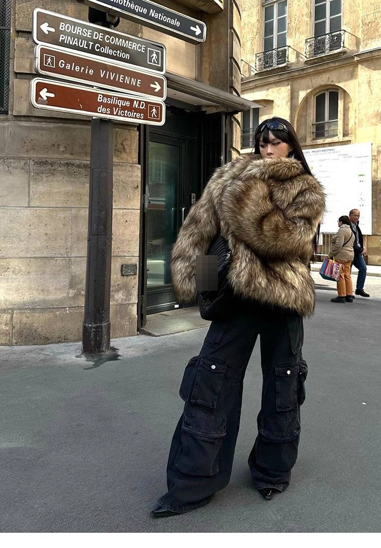 Kunstfellmantel mit Oversized-Kragen - Trendy Streetwear-Jacke für Damen, Wintermode-Oberbekleidung, Umweltfreundliches Material, XS-XXL_voghion.com