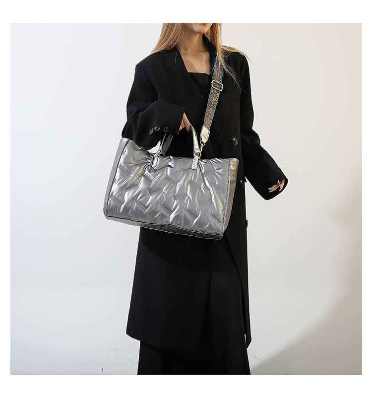 Große Freizeittasche für Damen. Neue trendige Baumwoll-Bekleidungstasche, große Einzelschultertasche, modische_voghion.com