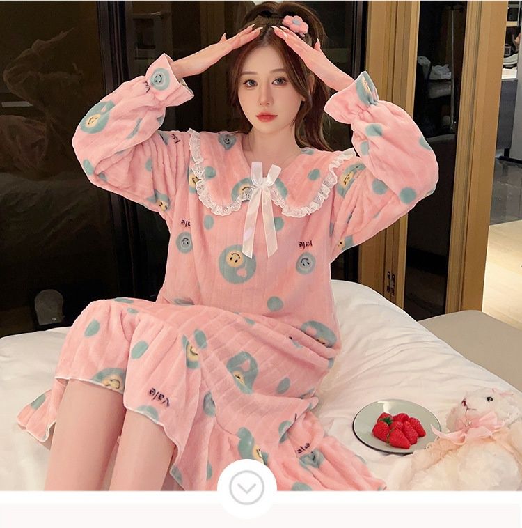 Vêtements de nuit en velours Water Shao pour femmes 2023 Hiver Sweet Ins Jupe de nuit à manches longues mi-longue avec graisse et grande taille_voghion.com