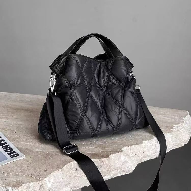Borsa a mano imbottita in piuma, semplice, tinta unita, in cotone, da donna, modello Dia Space 2025_voghion.com