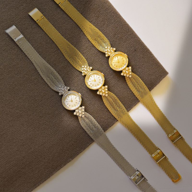 Orologio da donna al quarzo con quadrante piccolo, di seconda mano, in oro, con diamanti intarsiati e strass, stile caleidoscopio antico_voghion.com