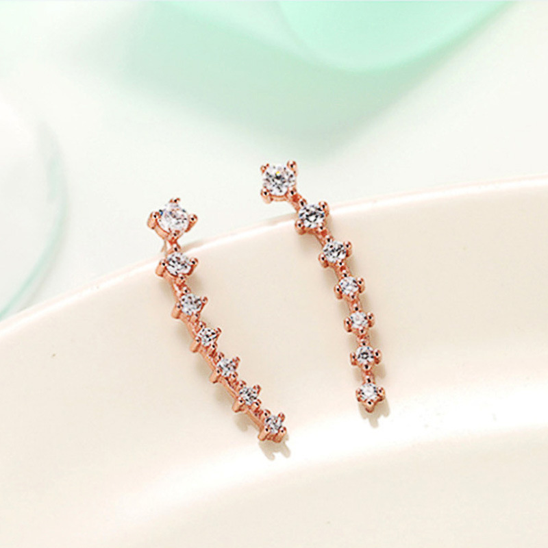Cao Shi 2023 New Trendy Super Sparkling Cuff Korean Style Elegant Internet Celebrity Simple Ear Hook Exquisite Zircon_voghion.com